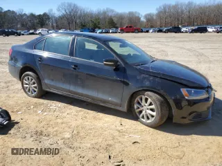 2012 Volkswagen Jetta Sedan SE w/Convenience & Sunroof with VIN 3VWDX7AJ0CM323024, listed as a Copart auction lot 46757115 with 0 mi miles and Salvage Title. Bid and sale history available at carsss.com. Image 4.