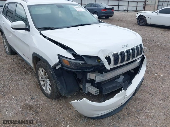 2020 Jeep Cherokee Latitude with VIN 1C4PJLCB9LD628369, listed as a IAAI auction lot 41623749 with 100,228 mi miles. Bid and sale history available at carsss.com. Image 6.