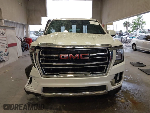 2024 GMC Yukon XL SLT with VIN 1GKS2GKD1RR349726, listed as a IAAI auction lot 41645353 with 5,963 mi miles. Bid and sale history available at carsss.com. Image 12.