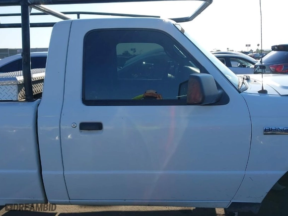2008 Ford Ranger XL with VIN 1FTYR10D28PA89347, listed as a IAAI auction lot 40283246 with 260,426 mi miles. Bid and sale history available at carsss.com. Image 14.