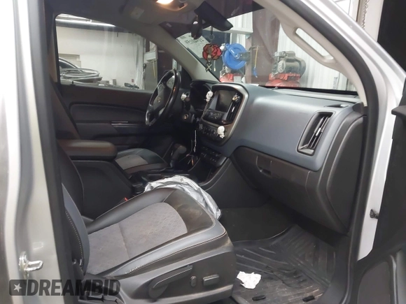 2016 Chevrolet Colorado 4WD Z71 with VIN 1GCGTDE35G1214521, listed as a IAAI auction lot 41940159 with 103,565 mi miles. Bid and sale history available at carsss.com. Image 5.