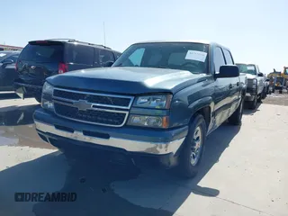 2007 Chevrolet Silverado 1500 LS with VIN 2GCEC13VX71114824, listed as a IAAI auction lot 41711088 with 138,206 mi miles and . Bid and sale history available at DreamBid. Image 2.