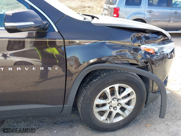 2018 Chevrolet Traverse LT Cloth with VIN 1GNERGKW2JJ263972, listed as a IAAI auction lot 41774086 with 112,296 mi miles. Bid and sale history available at carsss.com. Image 19.