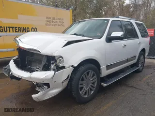 2009 Lincoln Navigator with VIN 5LMFU28519EJ01390, listed as a IAAI auction lot 40950017 with 168,469 mi miles. Bid and sale history available at carsss.com. Image 2.