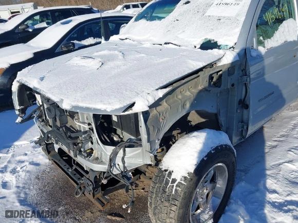 2009 Toyota Tacoma with VIN 3TMLU42N59M029232, listed as a IAAI auction lot 41596149 with 143,541 mi miles. Bid and sale history available at carsss.com. Image 6.