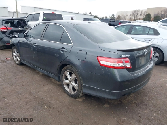 2011 Toyota Camry LE with VIN 4T1BK3EK3BU119523, listed as a IAAI auction lot 41555415 with 267,744 mi miles. Bid and sale history available at carsss.com. Image 3.