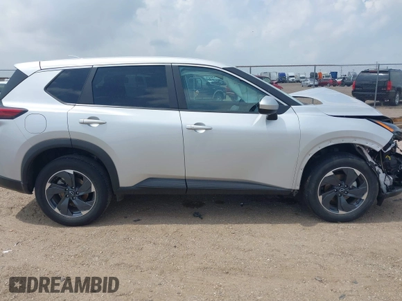 2024 Nissan Rogue SV with VIN 5N1BT3BA8RC677554, listed as a IAAI auction lot 42133131 with 33,526 mi miles and . Bid and sale history available at carsss.com. Image 14.