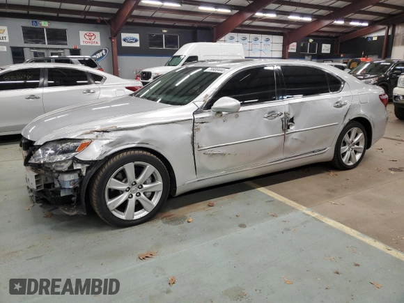 2008 Lexus LS 600h L with VIN JTHDU46F185002409, listed as a Copart auction lot 79900444 with 156,054 mi miles and Salvage title. Bid and sale history available at DreamBid. Image 1.