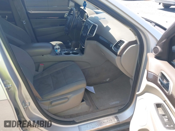 2011 Jeep Grand Cherokee 70th Anniversary with VIN 1J4RR4GG8BC515170, listed as a IAAI auction lot 42135654 with 208,638 mi miles. Bid and sale history available at carsss.com. Image 5.