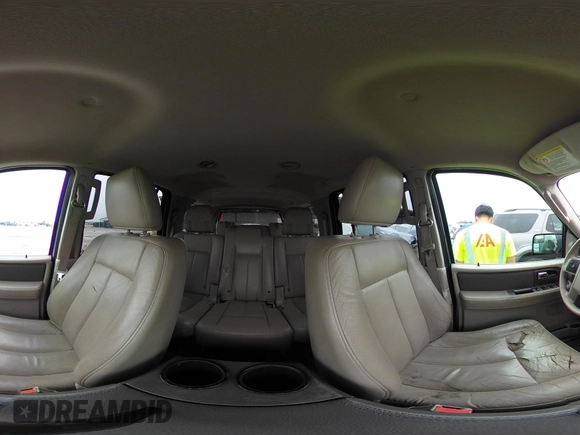 2014 Ford Expedition XLT with VIN 1FMJU1H52EEF01900, listed as a IAAI auction lot 42106404 with 149,992 mi miles and . Bid and sale history available at DreamBid. Image 18.