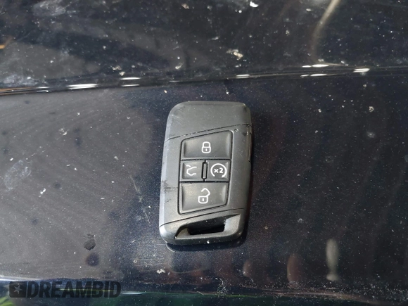 2022 Volkswagen Tiguan SE z VIN 3VV2B7AX6NM073743, wystawiony jako IAAI lot #39948815 z przebiegiem 56 368 mil mil oraz . Historia ofert i sprzedaży dostępna na DreamBid. Obrazek 11.
