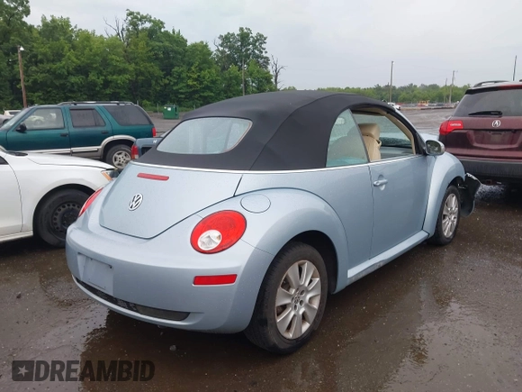 2010 Volkswagen Beetle with VIN 3VWRG3AL6AM008886, listed as a IAAI auction lot 42618429 with 100,264 mi miles and . Bid and sale history available at DreamBid. Image 4.