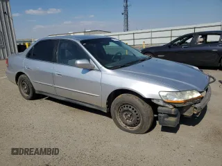 2001 Honda Accord LX z VIN 3HGCG66571G711496, wystawiony jako Copart lot #55837635 z przebiegiem 241 017 mil mil oraz Szkoda całkowita • Salvage title. Historia ofert i sprzedaży dostępna na DreamBid. Obrazek 4.