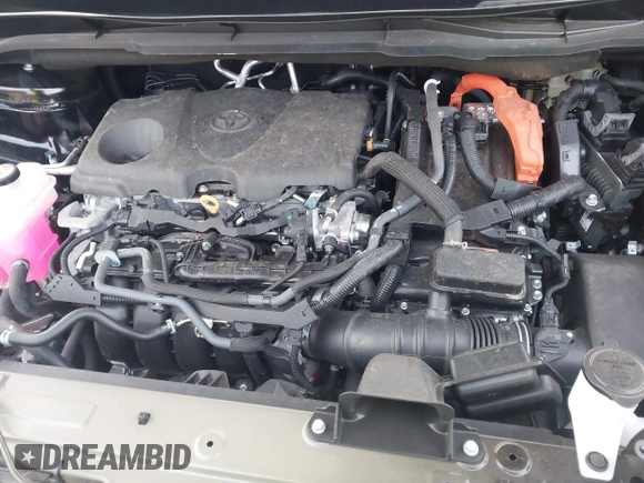 2024 Toyota Sienna XLE with VIN 5TDJSKFC9RS152557, listed as a IAAI auction lot 41898789 with 3,136 mi miles and . Bid and sale history available at DreamBid. Image 10.