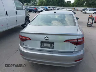 2020 Volkswagen Jetta S z VIN 3VWCB7BU1LM005223, wystawiony jako IAAI lot #42055485 z przebiegiem 48 270 mil mil oraz . Historia ofert i sprzedaży dostępna na DreamBid. Obrazek 16.
