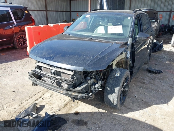 2019 Volkswagen Tiguan SE with VIN 3VV3B7AX2KM075179, listed as a IAAI auction lot 41728654 with 108,388 mi miles and . Bid and sale history available at DreamBid. Image 6.