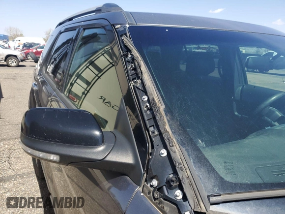 2014 Ford Explorer XLT z VIN 1FM5K8D85EGB28002, wystawiony jako IAAI lot #42367085 z przebiegiem 140 492 mil mil oraz . Historia ofert i sprzedaży dostępna na DreamBid. Obrazek 23.