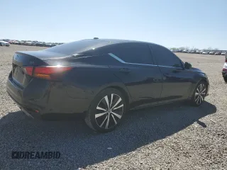 2022 Nissan Altima SR with VIN 1N4BL4CVXNN321509, listed as a Copart auction lot 50599335 with 68,374 mi miles and Salvage Title. Bid and sale history available at DreamBid. Image 3.