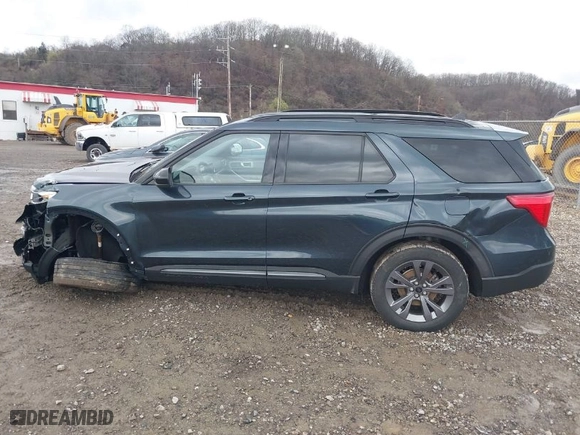 2023 Ford Explorer XLT with VIN 1FMSK8DH1PGA47357, listed as a IAAI auction lot 41911209 with 29,921 mi miles. Bid and sale history available at carsss.com. Image 15.