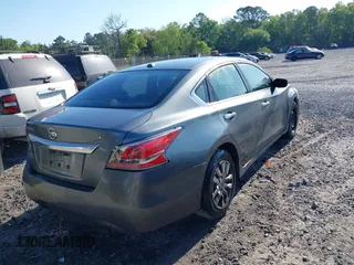 2015 Nissan Altima SV with VIN 1N4AL3AP6FC246055, listed as a IAAI auction lot 42058771 with 319,386 mi miles and . Bid and sale history available at carsss.com. Image 4.