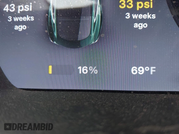 2013 Tesla Model S с VIN 5YJSA1DG9DFP06457, выставлен на аукционе IAAI как лот 42432903 с пробегом 108 007 миль миль и . История ставок и продаж доступна на DreamBid. Изображение 17.