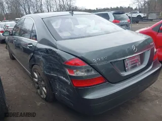 2007 Mercedes-Benz S-Class 5.5L V8 with VIN WDDNG86X57A106779, listed as a IAAI auction lot 41641583 with 200,928 mi miles. Bid and sale history available at carsss.com. Image 3.