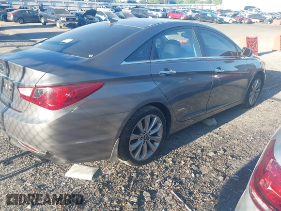 2012 Hyundai Sonata Limited z VIN 5NPEC4AC3CH346998, wystawiony jako IAAI lot #42043048 z przebiegiem 198 027 mil mil oraz . Historia ofert i sprzedaży dostępna na DreamBid. Obrazek 4.