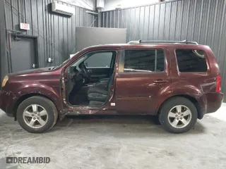 2009 Honda Pilot EX with VIN 5FNYF48489B049333, listed as a IAAI auction lot 40373629 with 95,332 mi miles. Bid and sale history available at carsss.com. Image 6.