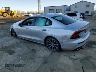 2022 Volvo S60 Momentum with VIN 7JRL12FZ6NG161626, listed as a Copart auction lot 81848753 with 0 mi miles. Bid and sale history available at carsss.com. Image 2.