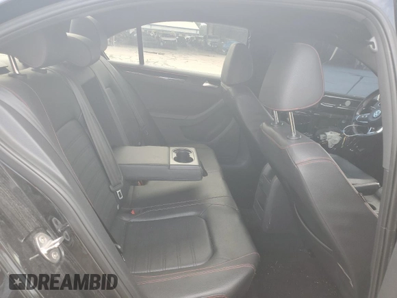 2016 Volkswagen Jetta GLI SE с VIN 3VW4S7AJXGM387642, выставлен на аукционе Copart как лот 61958865 с пробегом 64 585 миль миль и Списание • Salvage title. История ставок и продаж доступна на DreamBid. Изображение 10.