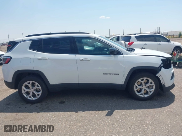 2024 Jeep Compass Latitude with VIN 3C4NJDBN2RT138917, listed as a IAAI auction lot 42761232 with 34,502 mi miles and . Bid and sale history available at DreamBid. Image 14.