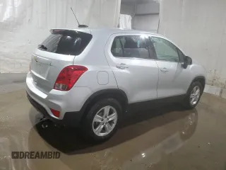 2019 Chevrolet Trax LS with VIN 3GNCJKSB8KL211898, listed as a Copart auction lot 51665835 with 92,005 mi miles and Salvage Title. Bid and sale history available at carsss.com. Image 3.