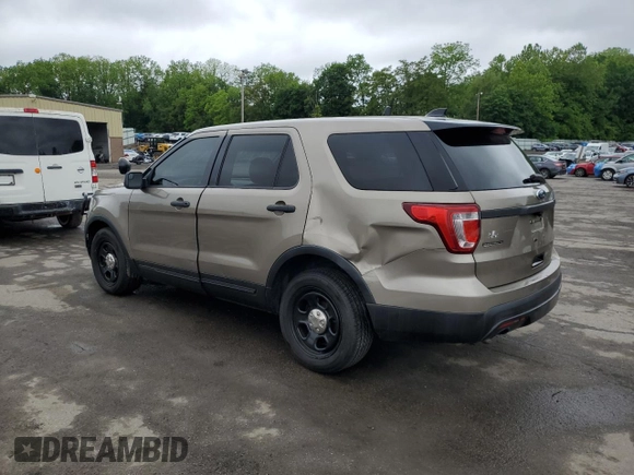 2016 Ford Police Interceptor Utility z VIN 1FM5K8AR0GGC07903, wystawiony jako Copart lot #57298705 z przebiegiem 223 695 mil mil oraz Szkody całkowita. Historia ofert i sprzedaży dostępna na DreamBid. Obrazek 2.