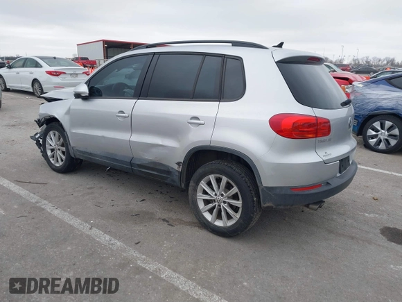 2015 Volkswagen Tiguan SE with VIN WVGAV7AX5FW592216, listed as a IAAI auction lot 41401020 with 110,726 mi miles and . Bid and sale history available at DreamBid. Image 3.