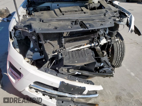 2015 Ford Expedition Platinum z VIN 1FMJU1LTXFEF03370, wystawiony jako Copart lot #47009175 z przebiegiem 115 282 mil mil oraz Szkoda całkowita • Salvage title. Historia ofert i sprzedaży dostępna na DreamBid. Obrazek 12.