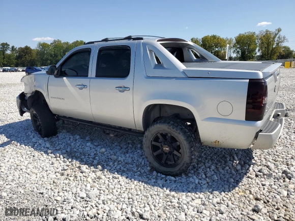 2011 Chevrolet Avalanche LTZ with VIN 3GNTKGE30BG305989, listed as a Copart auction lot 70499944 with 133,392 mi miles and Salvage Title. Bid and sale history available at carsss.com. Image 2.