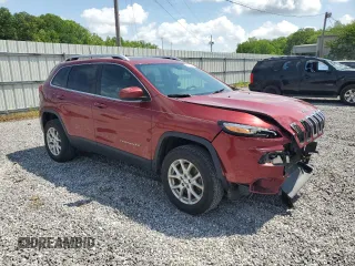 2016 Jeep Cherokee Latitude z VIN 1C4PJMCSXGW368550, wystawiony jako Copart lot #54358445 z przebiegiem 159 013 mil mil oraz Szkoda całkowita • Salvage title. Historia ofert i sprzedaży dostępna na DreamBid. Obrazek 4.