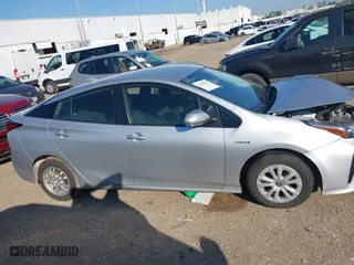 2022 Toyota Prius L Eco with VIN JTDKAMFU5N3189130, listed as a IAAI auction lot 41155935 with 44,253 mi miles. Bid and sale history available at carsss.com. Image 14.