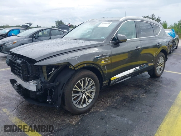 2025 Genesis GV80 Standard z VIN KMUHFESB7SU241172, wystawiony jako IAAI lot #42208893 z przebiegiem 7748 mil mil oraz . Historia ofert i sprzedaży dostępna na DreamBid. Obrazek 2.