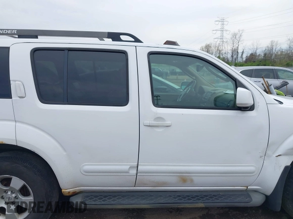 2007 Nissan Pathfinder SE with VIN 5N1AR18W97C640012, listed as a IAAI auction lot 42062693 with 298,370 mi miles. Bid and sale history available at carsss.com. Image 13.