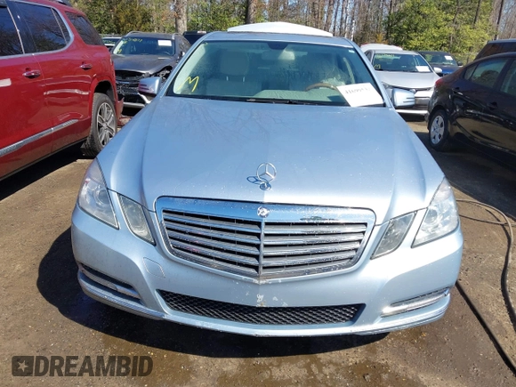 2013 Mercedes-Benz E-Class E 350 Luxury with VIN WDDHF8JB5DA673534, listed as a IAAI auction lot 41699534 with 120,173 mi miles. Bid and sale history available at carsss.com. Image 12.