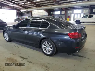 2015 BMW 5 Series 528i z VIN WBA5A5C59FD521112, wystawiony jako Copart lot #52161735 z przebiegiem 122 372 mil mil oraz Szkoda całkowita • Salvage title. Historia ofert i sprzedaży dostępna na DreamBid. Obrazek 1.