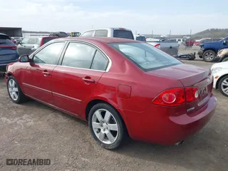 2007 Kia Optima LX with VIN KNAGE124575112468, listed as a IAAI auction lot 41816122 with 177,880 mi miles. Bid and sale history available at carsss.com. Image 3.