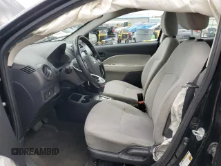 2017 Mitsubishi Mirage ES z VIN ML32F3FJ5HHF18228, wystawiony jako Copart lot #55814975 z przebiegiem 81 565 mil mil oraz Szkody całkowita. Historia ofert i sprzedaży dostępna na DreamBid. Obrazek 7.