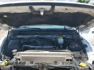2017 Ram 2500 Tradesman z VIN 3C6TR4HT8HG578001, wystawiony jako Copart lot #62586865 z przebiegiem 261 103 mil mil oraz Szkoda całkowita • Salvage title. Historia ofert i sprzedaży dostępna na DreamBid. Obrazek 11.