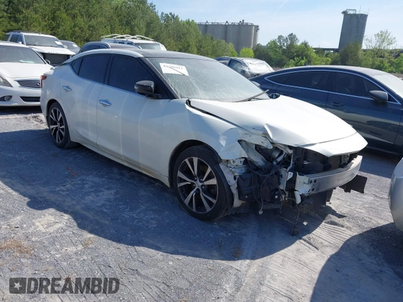 2017 Nissan Maxima Platinum with VIN 1N4AA6AP7HC382348, listed as a IAAI auction lot 41600411 with 113,611 mi miles. Bid and sale history available at carsss.com. Image 1.