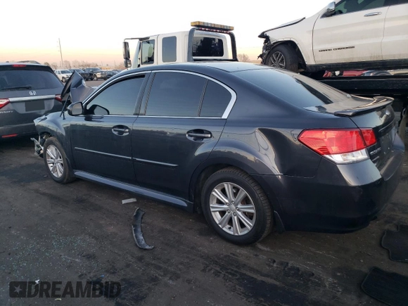 2012 Subaru Legacy 2.5i z VIN 4S3BMCA68C3017262, wystawiony jako Copart lot #83061654 z przebiegiem 147 601 mil mil oraz Nie do naprawy • Non repairable. Historia ofert i sprzedaży dostępna na DreamBid. Obrazek 2.