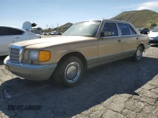 1987 Mercedes-Benz 560 with VIN WDBCA39D1HA280016, listed as a Copart auction lot 46277905 with 151,078 mi miles and Clean Title. Bid and sale history available at DreamBid. Image 1.