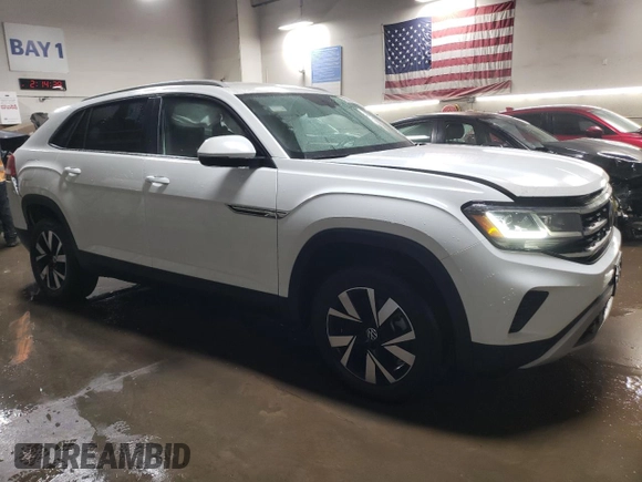 2022 Volkswagen Atlas SE with VIN 1V2LC2CA8NC211729, listed as a Copart auction lot 87927105 with 41,988 mi miles and Salvage title. Bid and sale history available at DreamBid. Image 4.