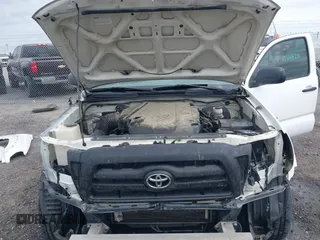 2010 Toyota Tacoma PreRunner z VIN 5TETU4GN2AZ738605, wystawiony jako IAAI lot #42057488 z przebiegiem 233 974 mil mil oraz . Historia ofert i sprzedaży dostępna na DreamBid. Obrazek 10.